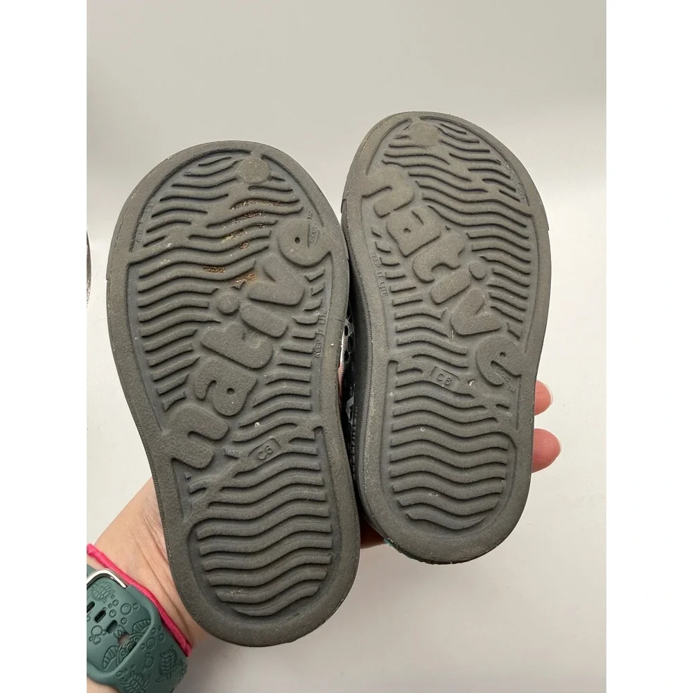 Native Jefferson Kids Shoes Size C6 Black White Lightning Bolt Slip On EVA